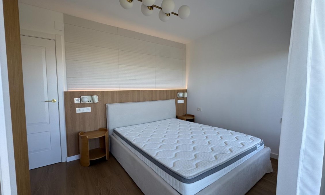 Resale - Penthouse -
Torrevieja - Punta Prima