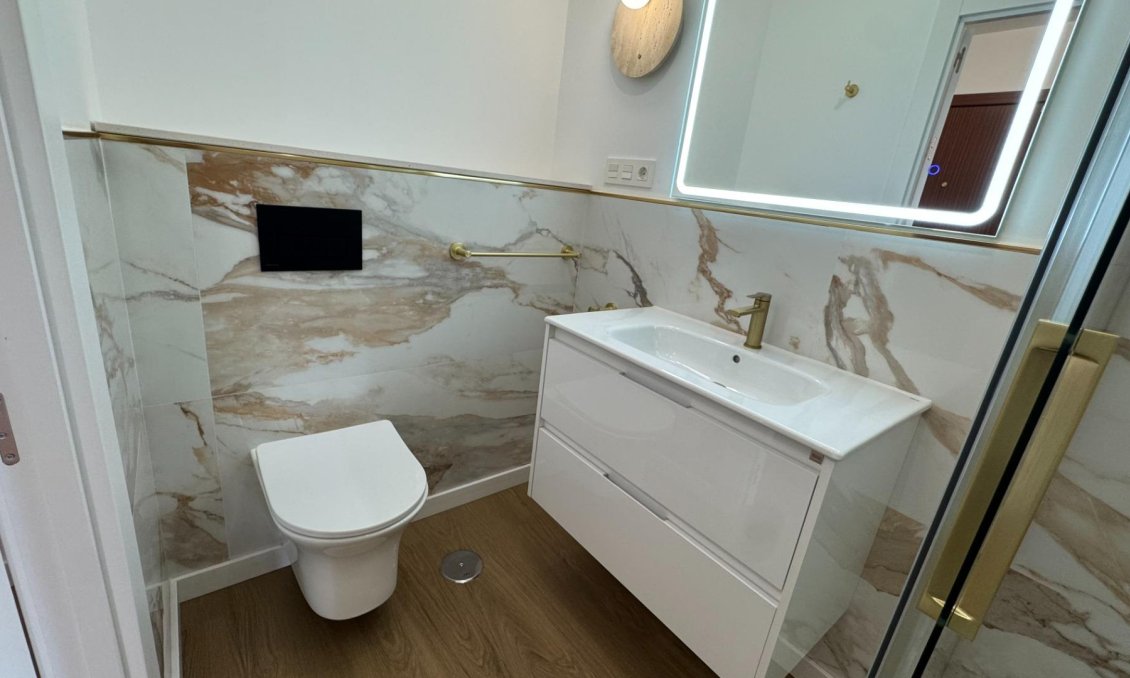 Resale - Penthouse -
Torrevieja - Punta Prima