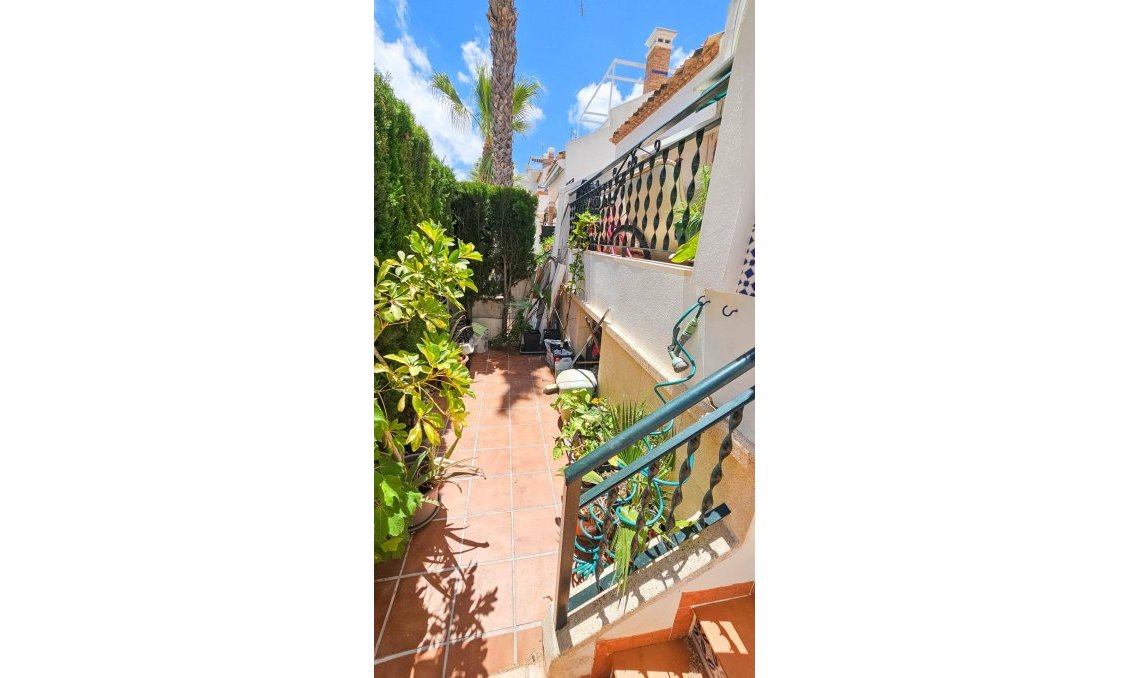 Resale - Townhouse -
Orihuela Costa - PAU 8