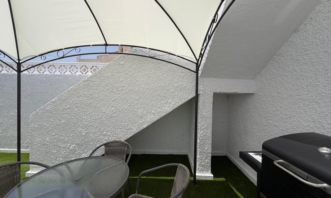 Resale - Bungalow -
Torrevieja - El Limonar