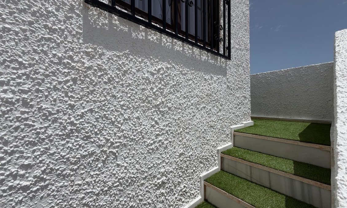 Resale - Bungalow -
Torrevieja - El Limonar