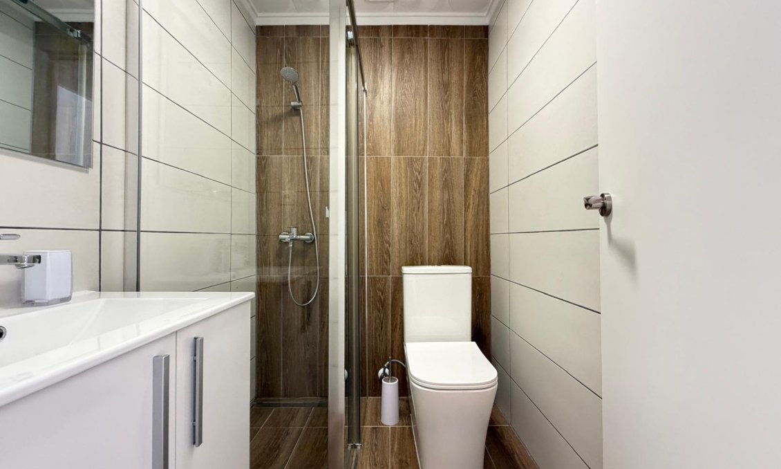 Resale - Bungalow -
Torrevieja - El Limonar