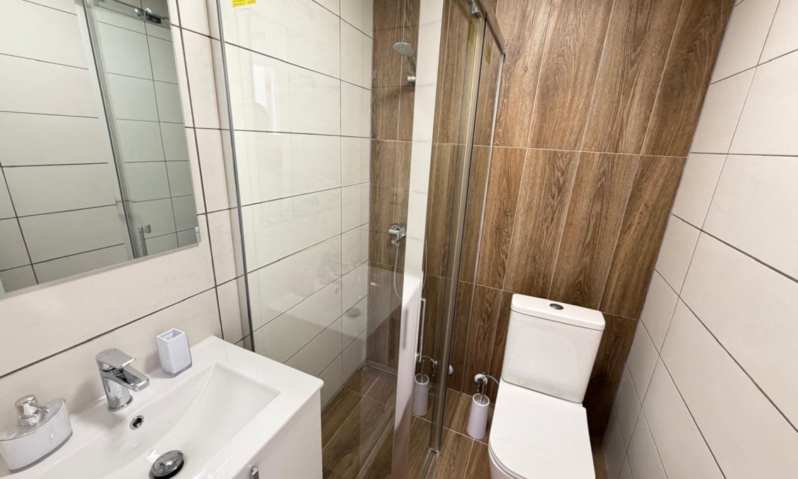 Resale - Bungalow -
Torrevieja - El Limonar
