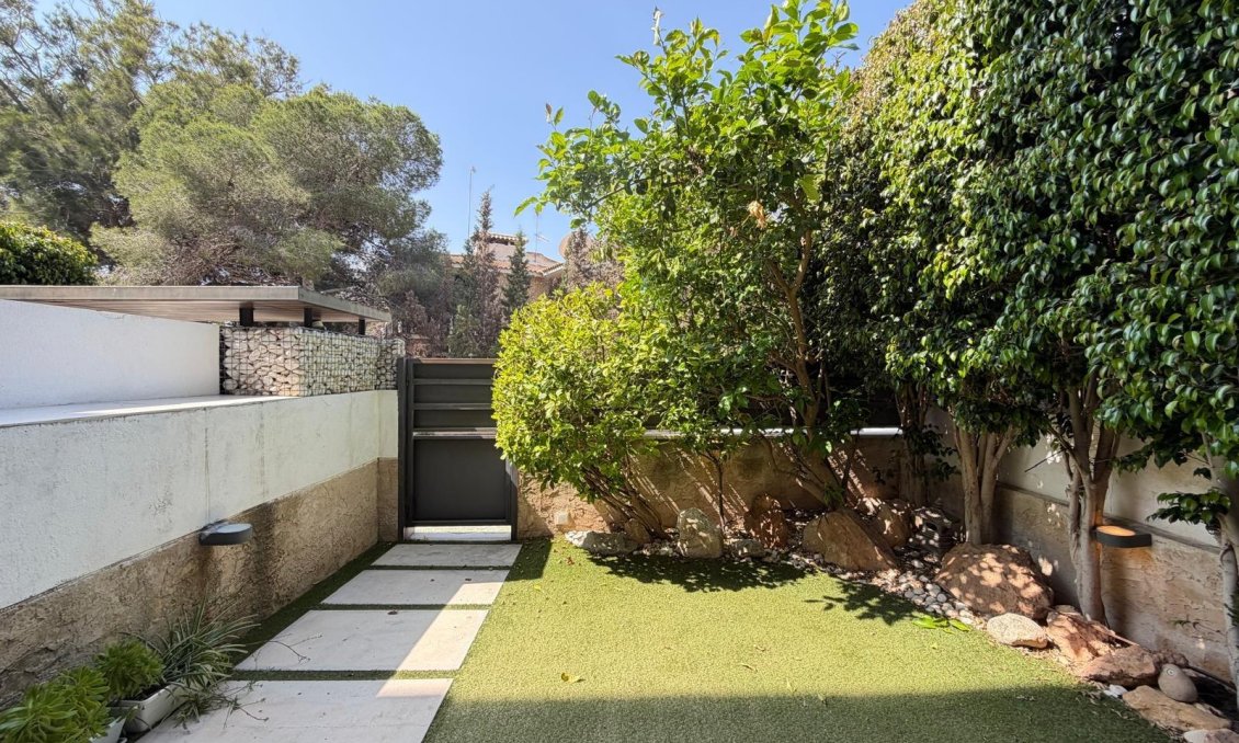 Segunda mano - Apartamento -
Orihuela Costa - Altos De Campoamor