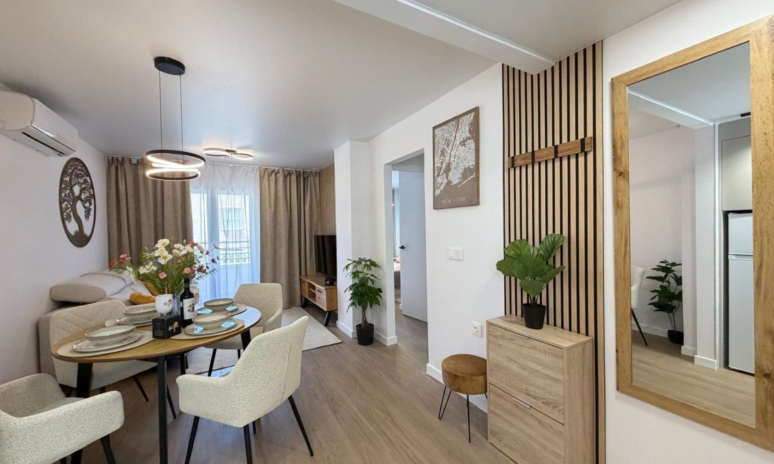 Revânzare - Apartament -
Torrevieja - Nueva Torrevieja