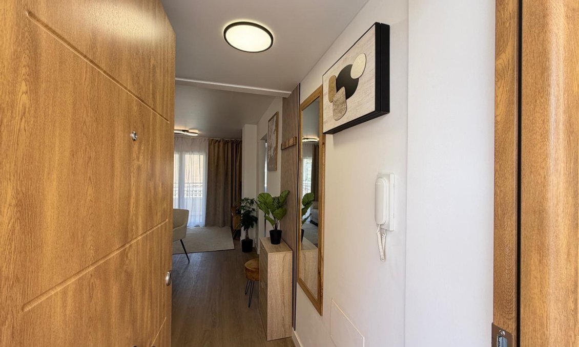 Revânzare - Apartament -
Torrevieja - Nueva Torrevieja