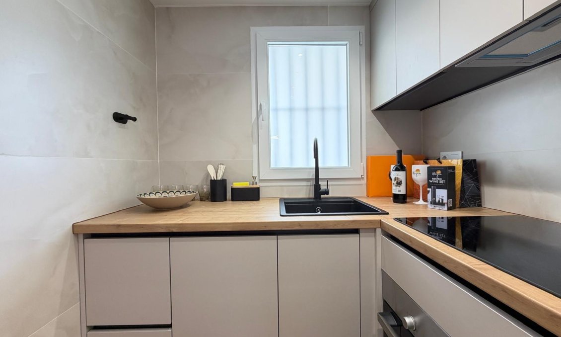 Revânzare - Apartament -
Torrevieja - Nueva Torrevieja