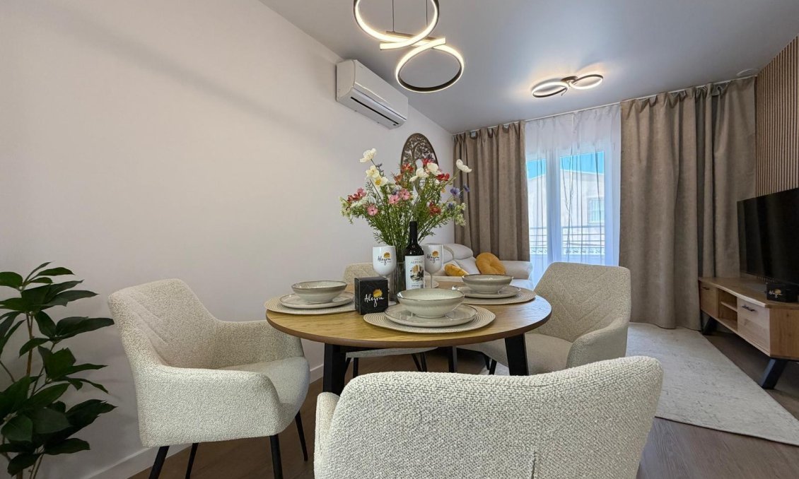 Revânzare - Apartament -
Torrevieja - Nueva Torrevieja
