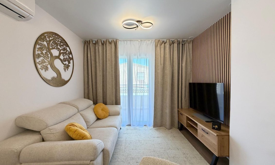 Revânzare - Apartament -
Torrevieja - Nueva Torrevieja