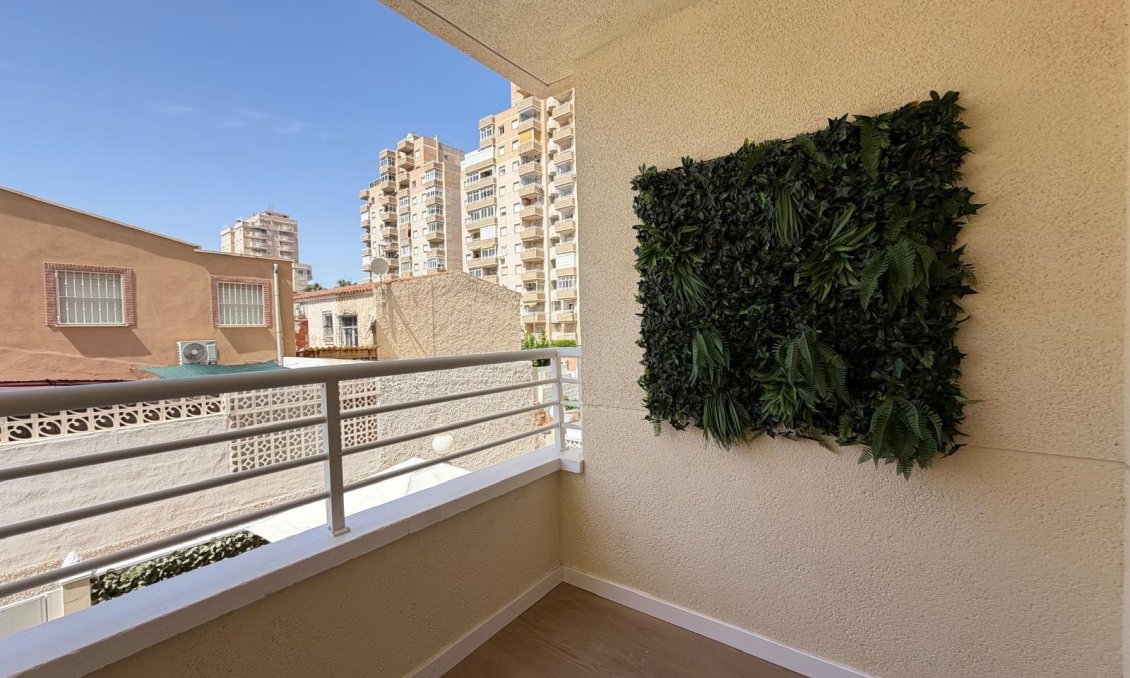 Revânzare - Apartament -
Torrevieja - Nueva Torrevieja