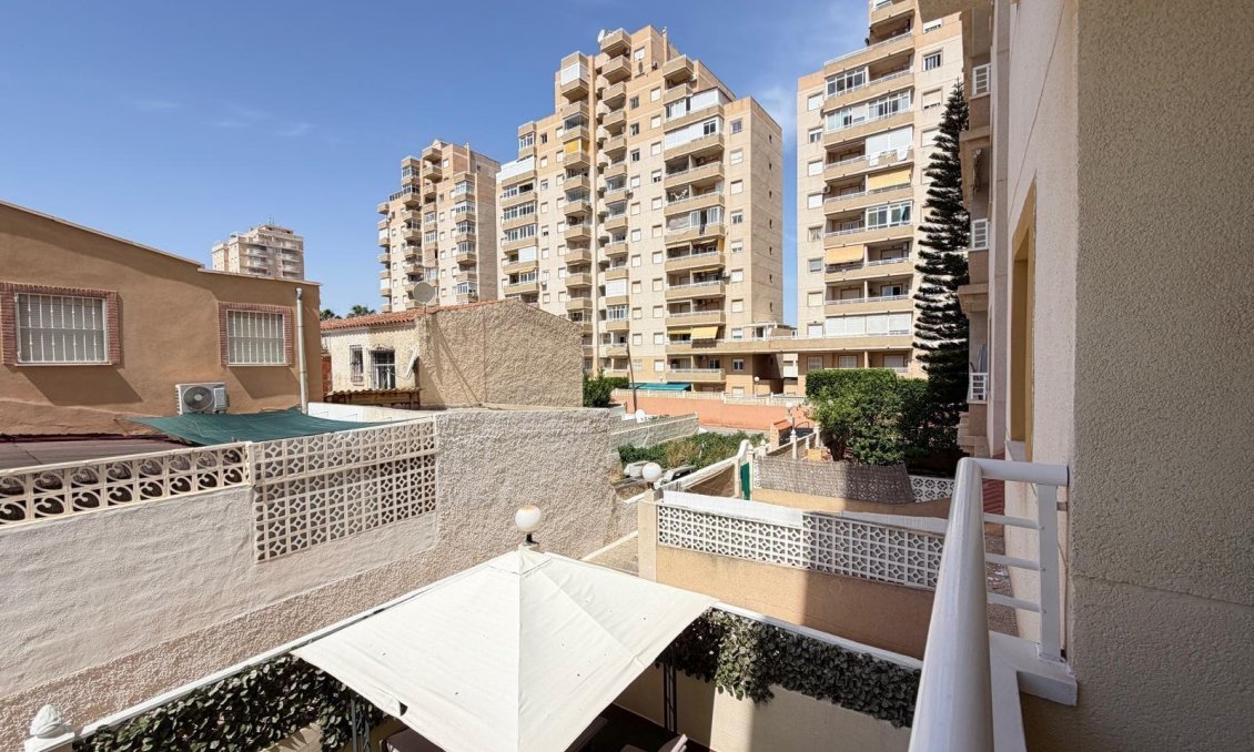 Revânzare - Apartament -
Torrevieja - Nueva Torrevieja