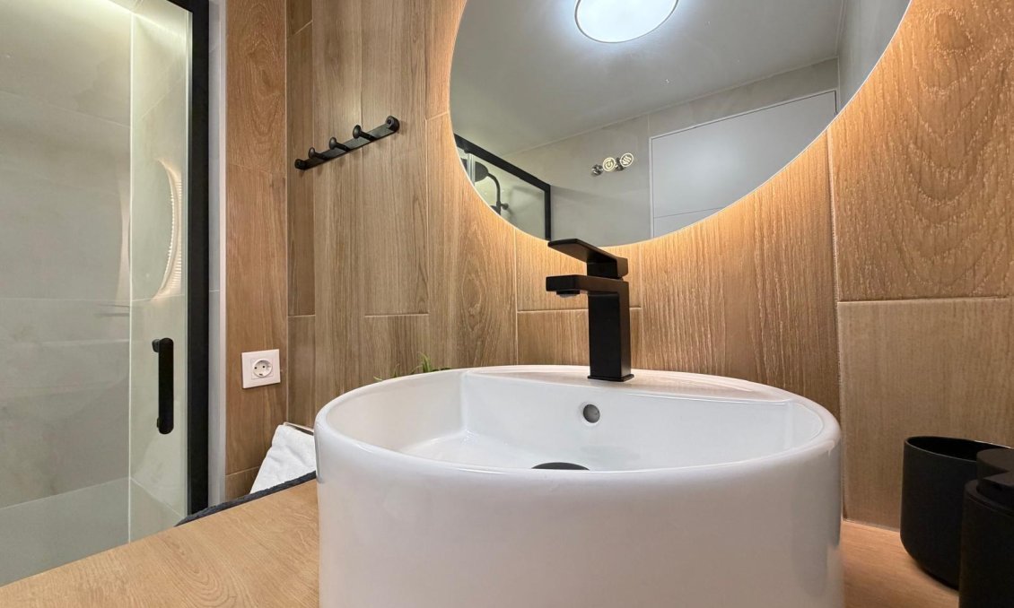 Revânzare - Apartament -
Torrevieja - Nueva Torrevieja