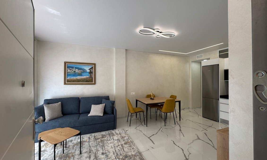 Segunda mano - Apartamento -
Torrevieja - Estacion De Autobuses