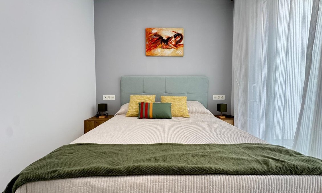 Segunda mano - Apartamento -
Torrevieja - Estacion De Autobuses