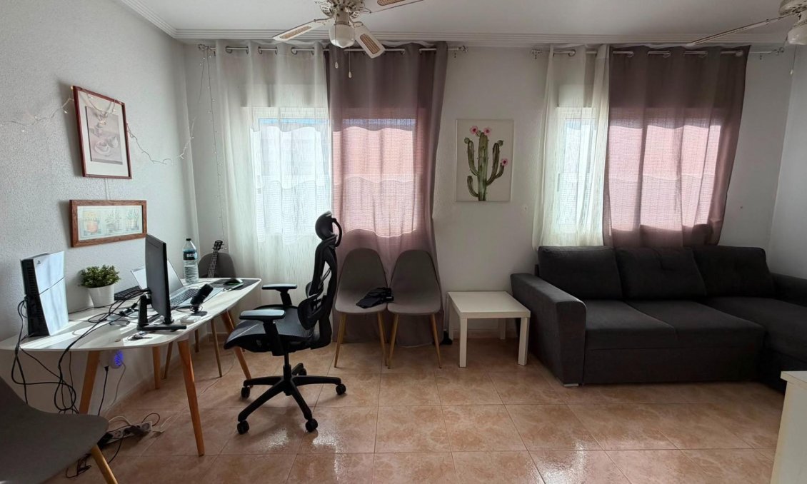 Wiederverkauf - Wohnung -
Torrevieja - PARQUE DE LAS NACIONES