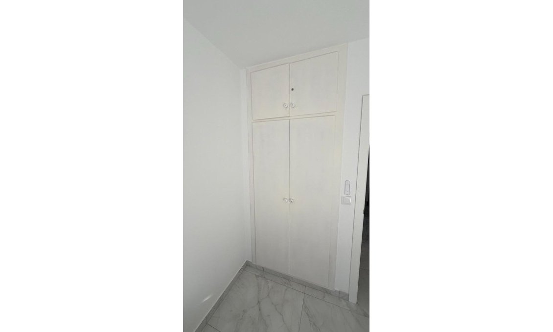 Wiederverkauf - Wohnung -
Torrevieja - Curva Del Palangre