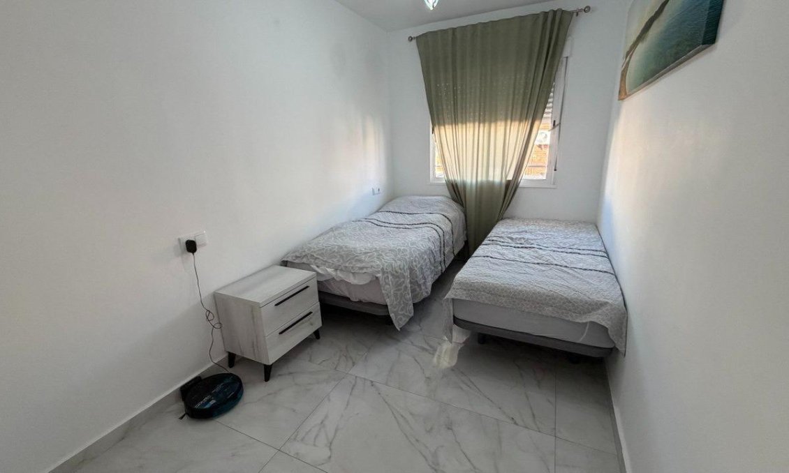 Wiederverkauf - Wohnung -
Torrevieja - Curva Del Palangre