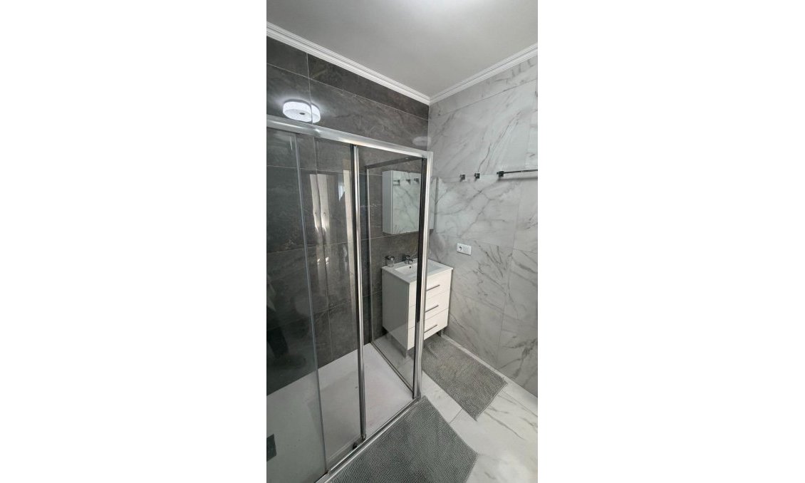 Wiederverkauf - Wohnung -
Torrevieja - Curva Del Palangre