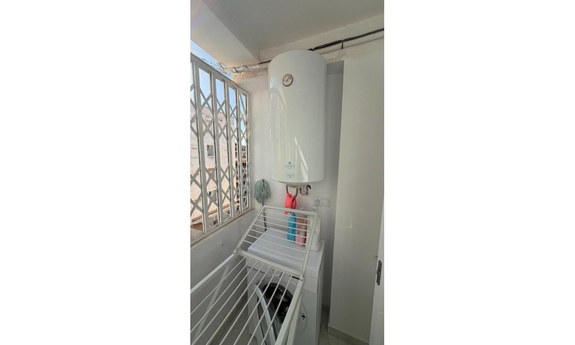 Wiederverkauf - Wohnung -
Torrevieja - Curva Del Palangre
