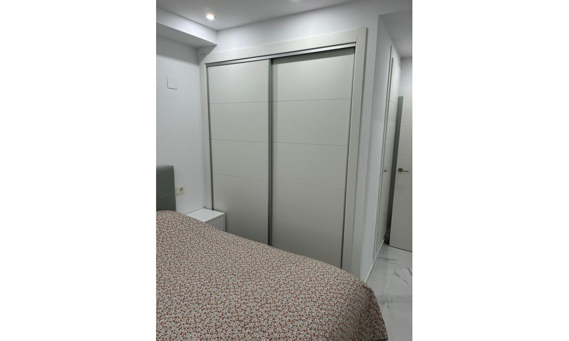 Wiederverkauf - Wohnung -
Torrevieja - Centro