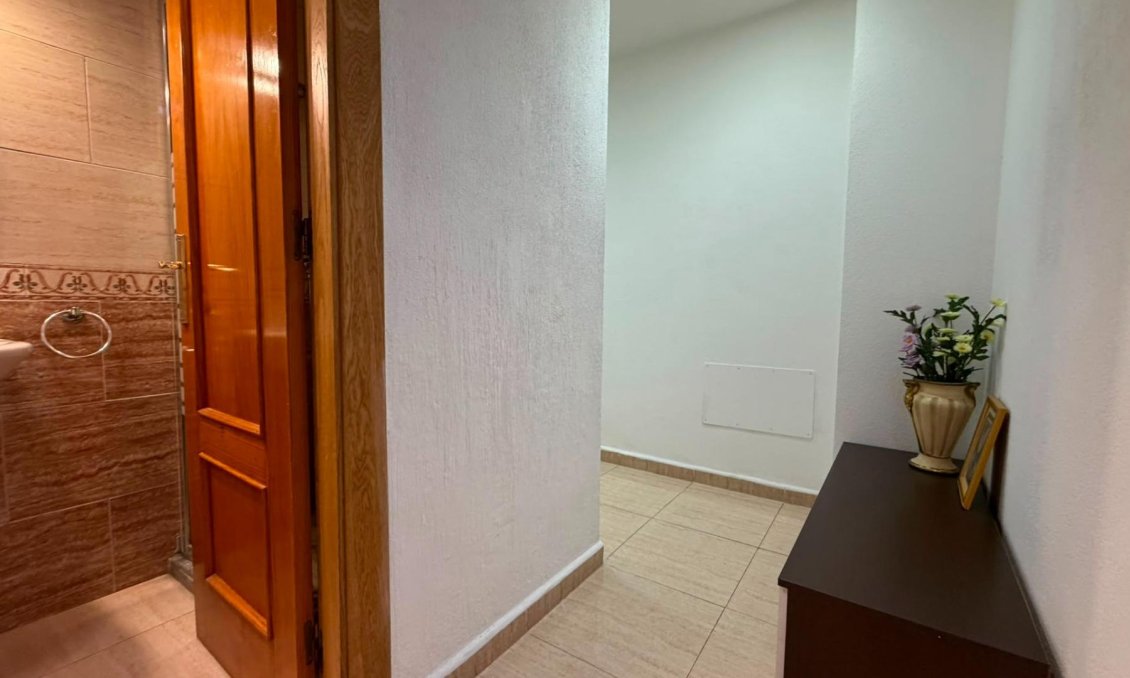 Wiederverkauf - Wohnung -
Torrevieja
