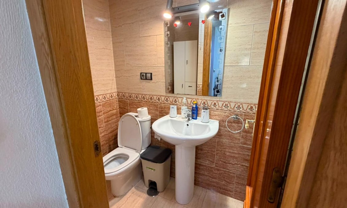 Wiederverkauf - Wohnung -
Torrevieja