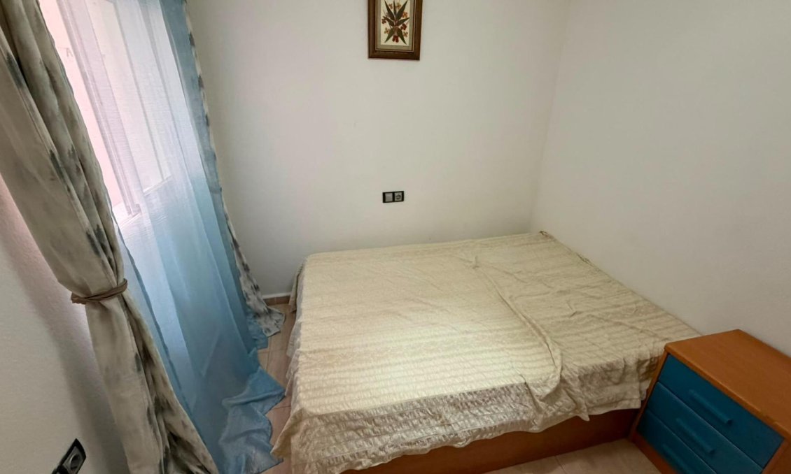 Wiederverkauf - Wohnung -
Torrevieja