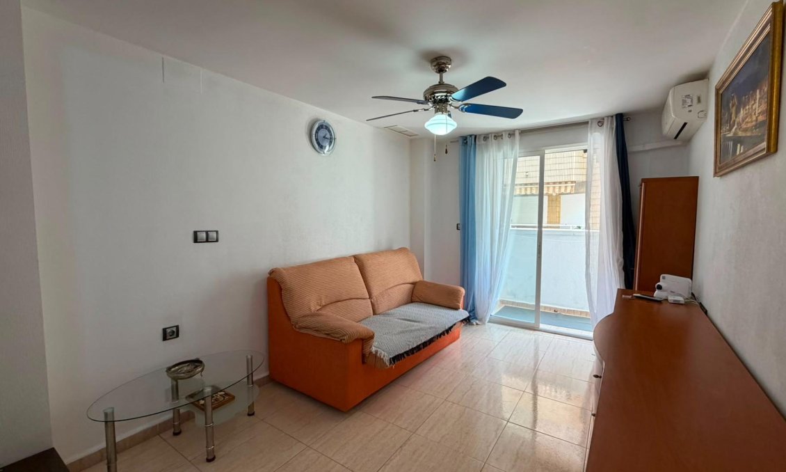 Wiederverkauf - Wohnung -
Torrevieja