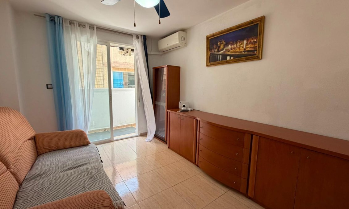 Wiederverkauf - Wohnung -
Torrevieja