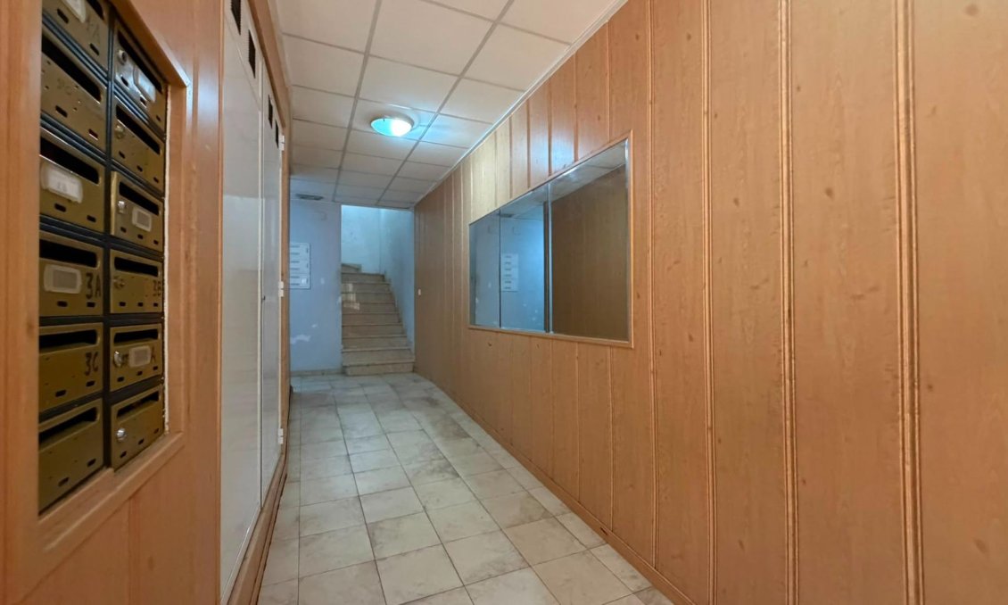 Wiederverkauf - Wohnung -
Torrevieja