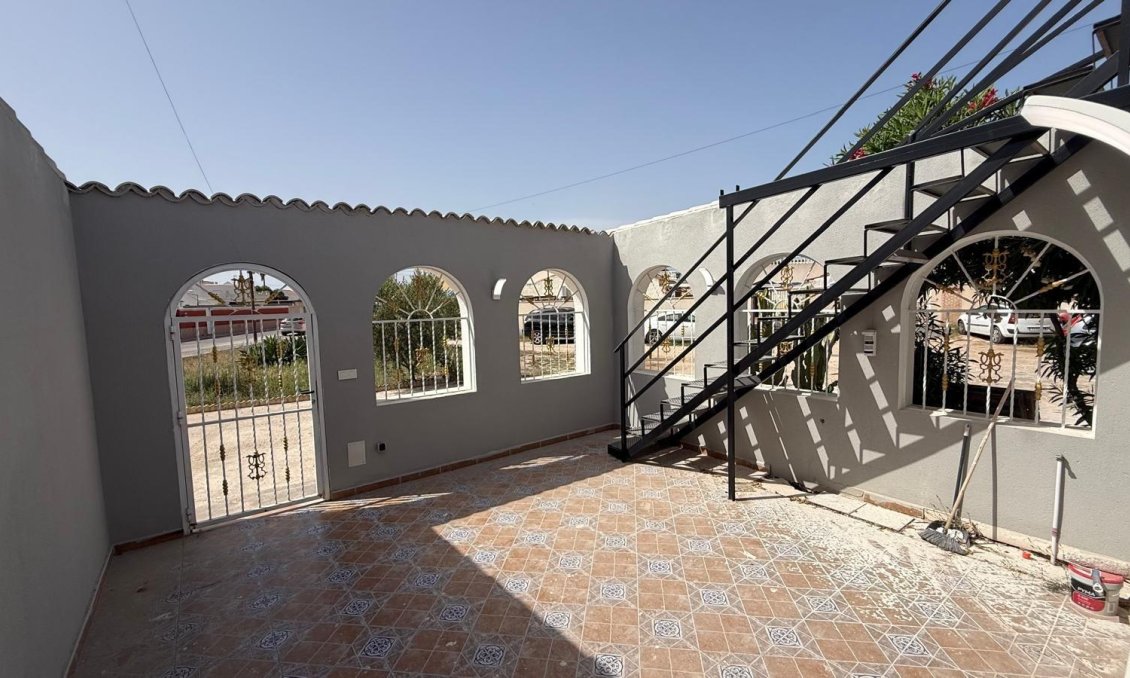 Wiederverkauf - Stadthaus -
Torrevieja - Torreta Florida