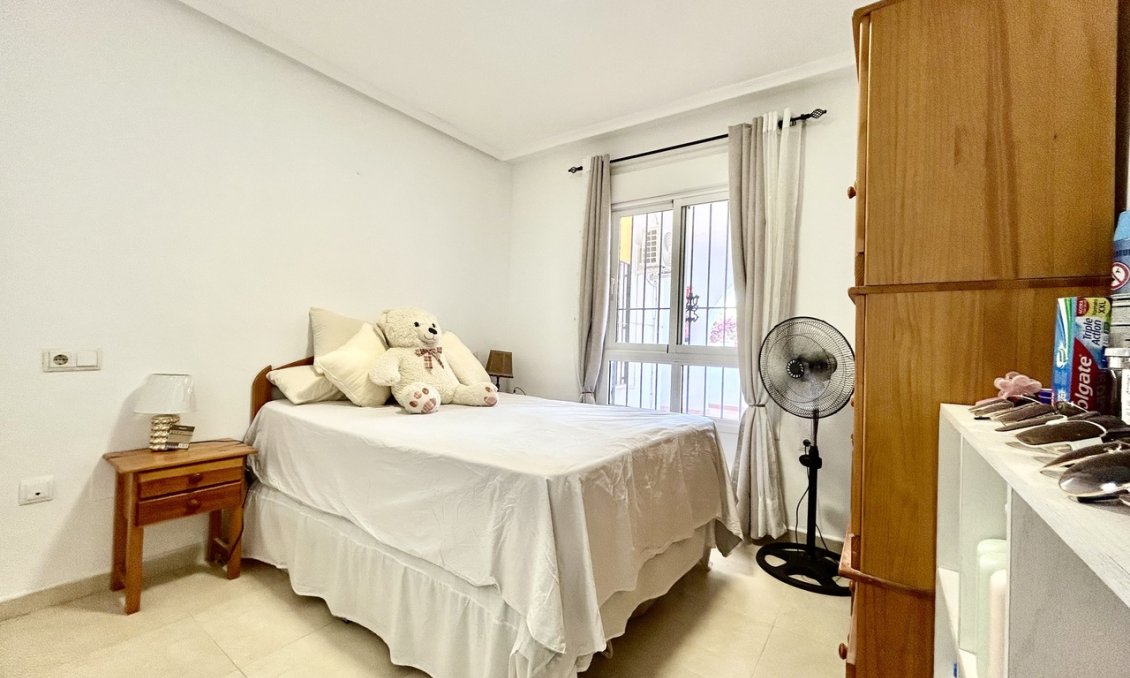 Használt Ingatlanok - Apartman -
Villamartin - Costa Blanca