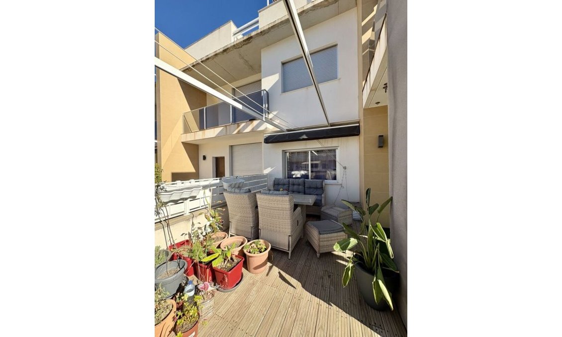 Használt Ingatlanok - Apartman -
Guardamar del Segura - Costa Blanca