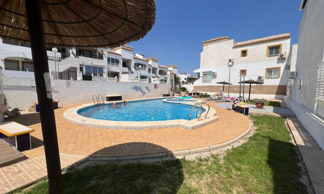 Wiederverkauf - Wohnung -
Orihuela - Inland