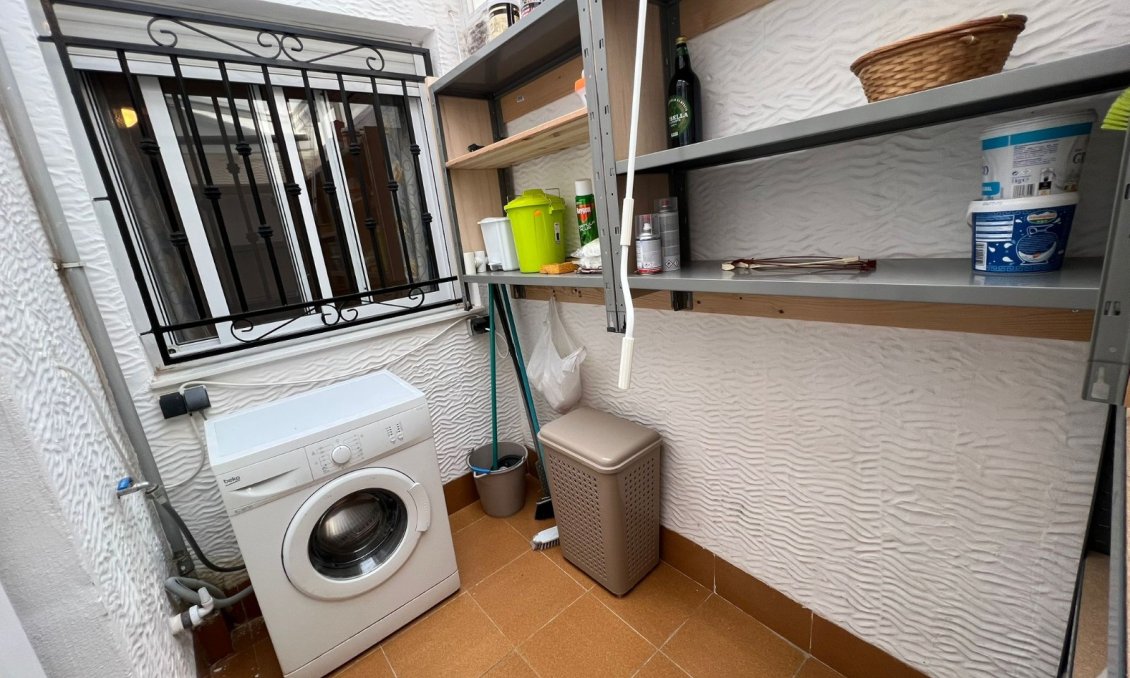 Wiederverkauf - Wohnung -
Orihuela - Inland