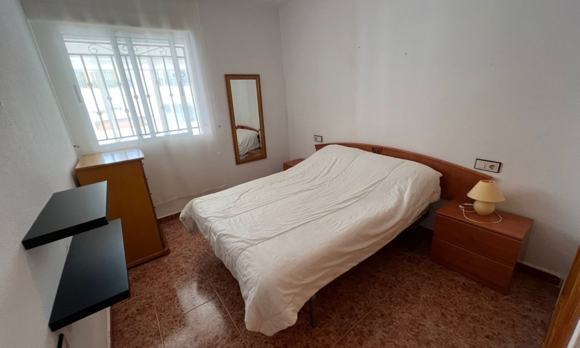 Wiederverkauf - Wohnung -
Orihuela - Inland