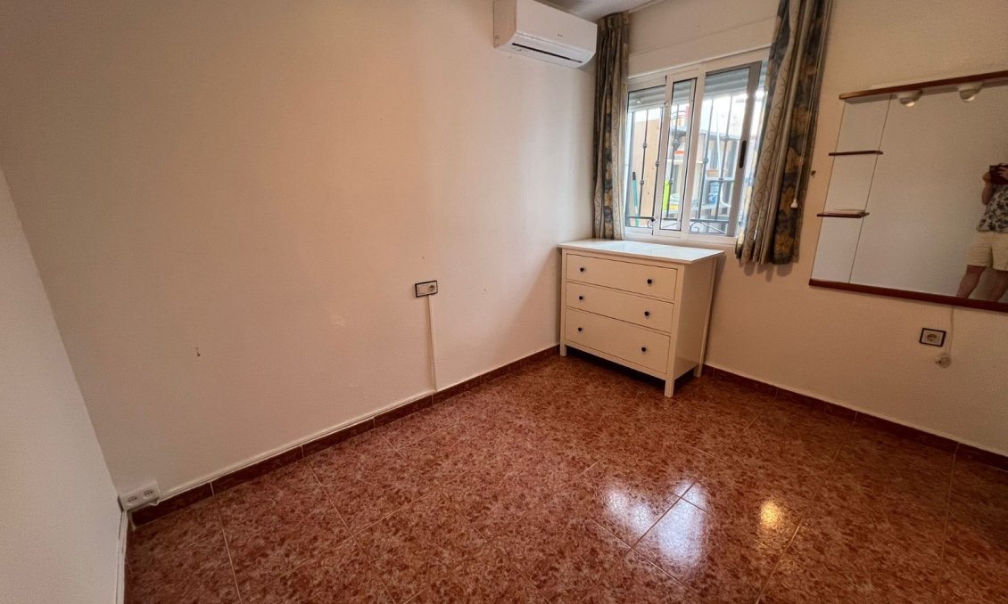 Wiederverkauf - Wohnung -
Orihuela - Inland