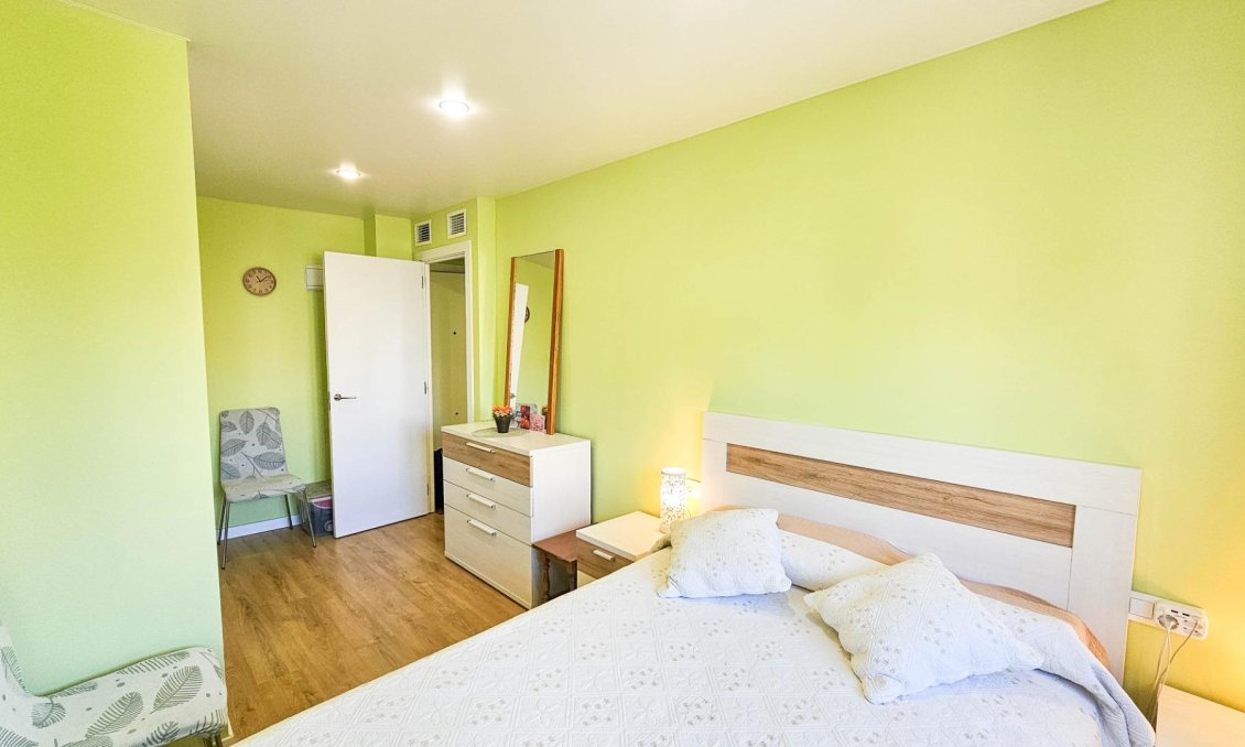 Segunda mano - Apartamento -
Torrevieja - Playa del Cura