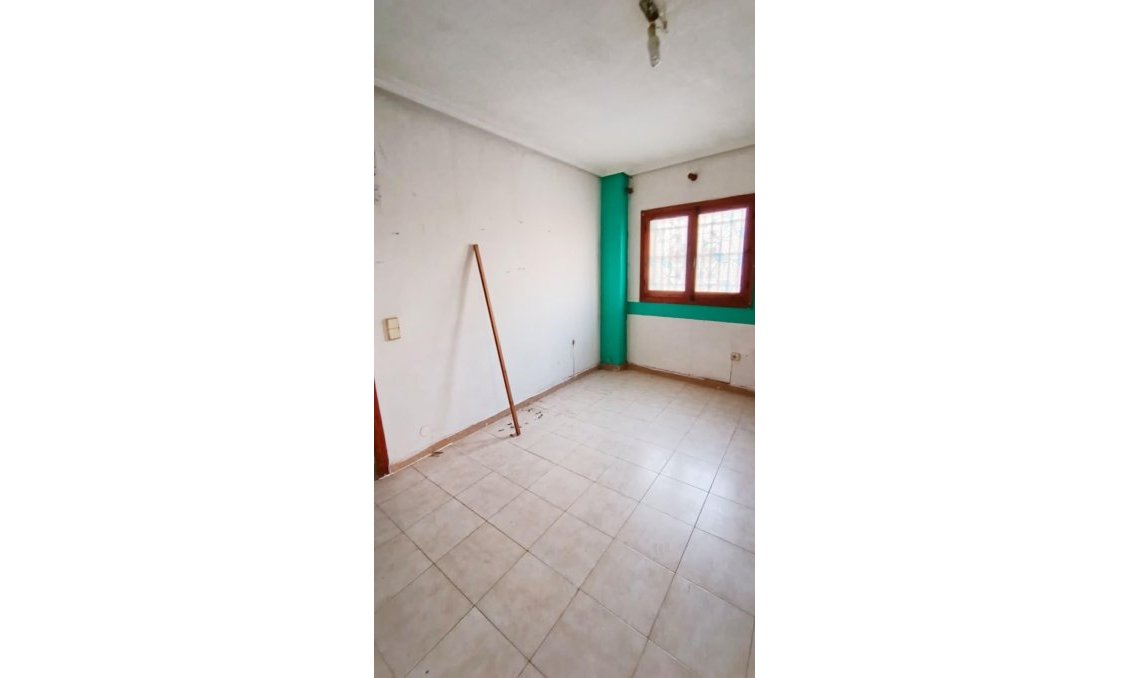 Wiederverkauf - Wohnung -
Torrevieja - Centro