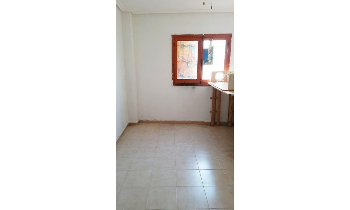 Wiederverkauf - Wohnung -
Torrevieja - Centro