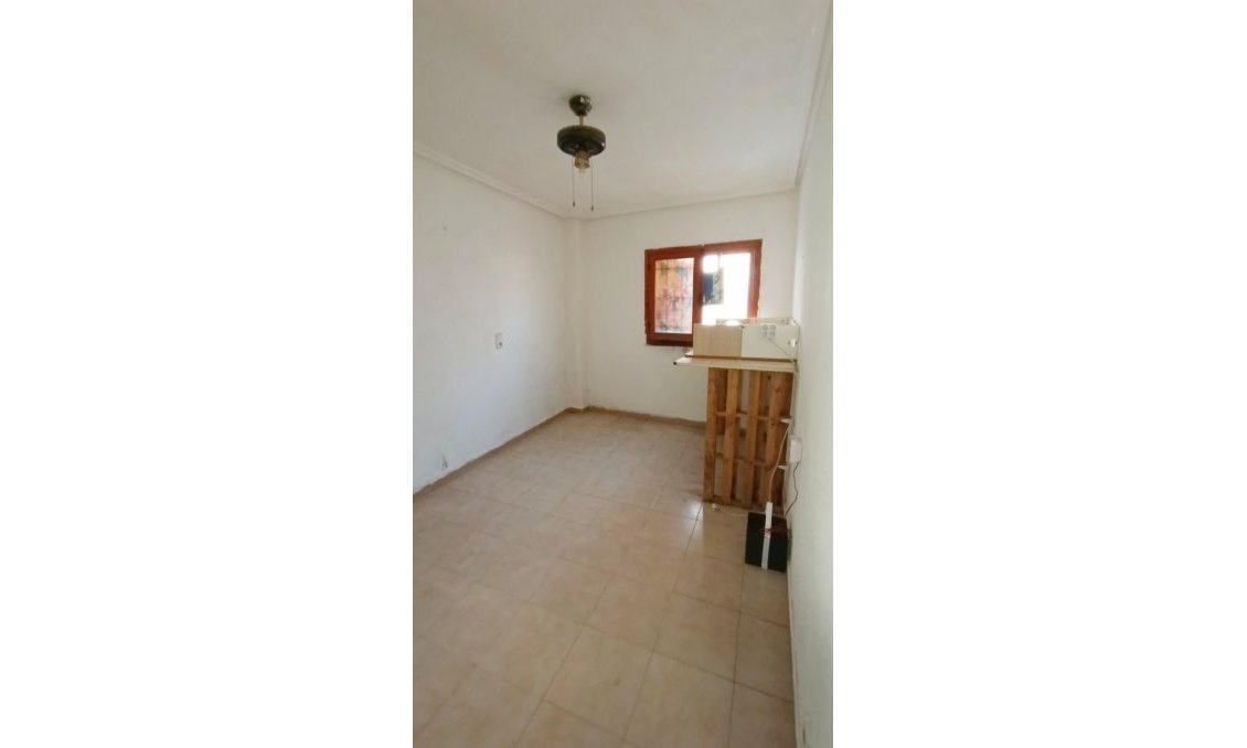 Wiederverkauf - Wohnung -
Torrevieja - Centro