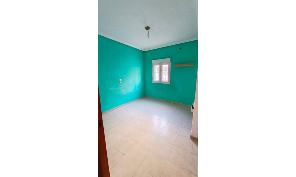 Wiederverkauf - Wohnung -
Torrevieja - Centro