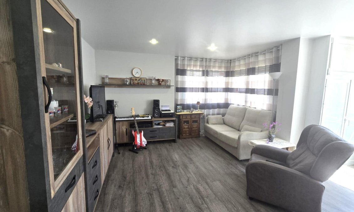 Wiederverkauf - Wohnung -
Torrevieja - Playa del Cura
