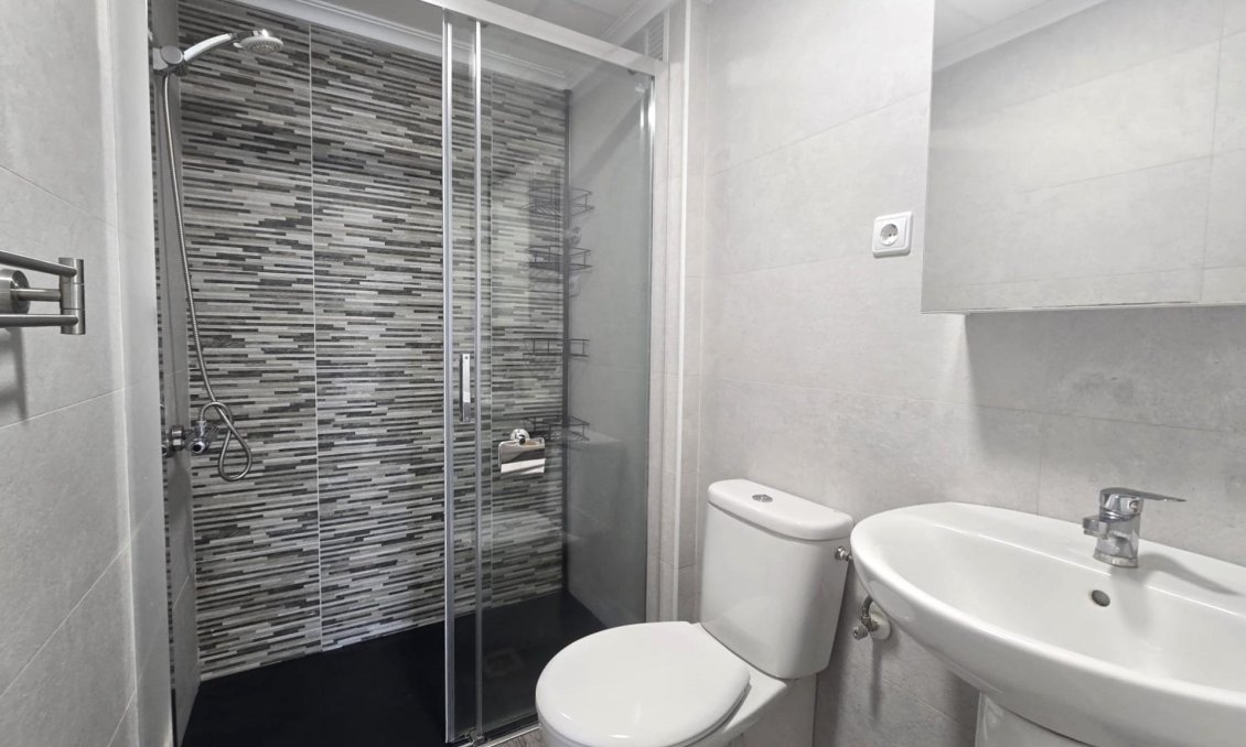 Wiederverkauf - Wohnung -
Torrevieja - Playa del Cura