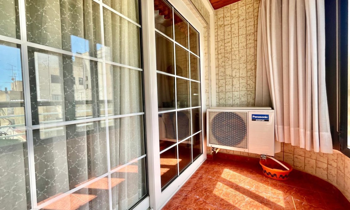 Wiederverkauf - Wohnung -
Torrevieja - Centro
