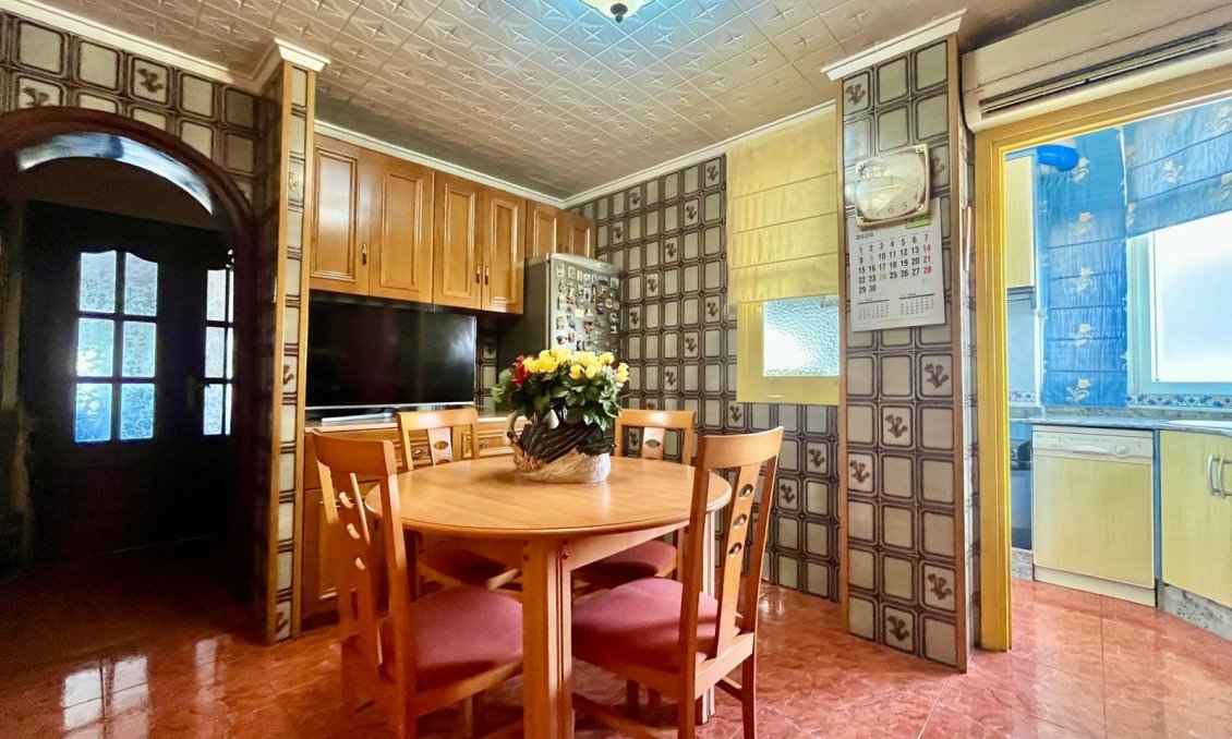 Wiederverkauf - Wohnung -
Torrevieja - Centro