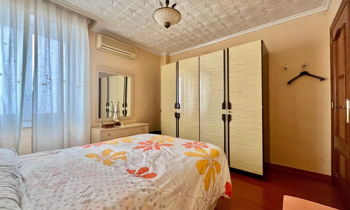Wiederverkauf - Wohnung -
Torrevieja - Centro