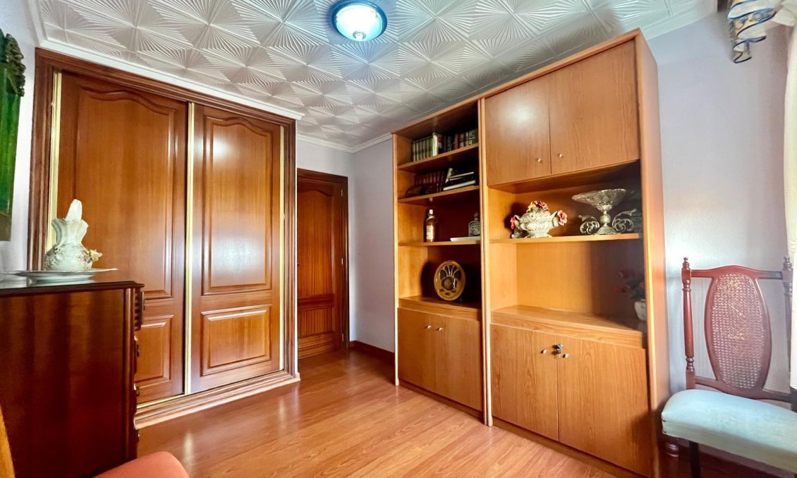 Wiederverkauf - Wohnung -
Torrevieja - Centro