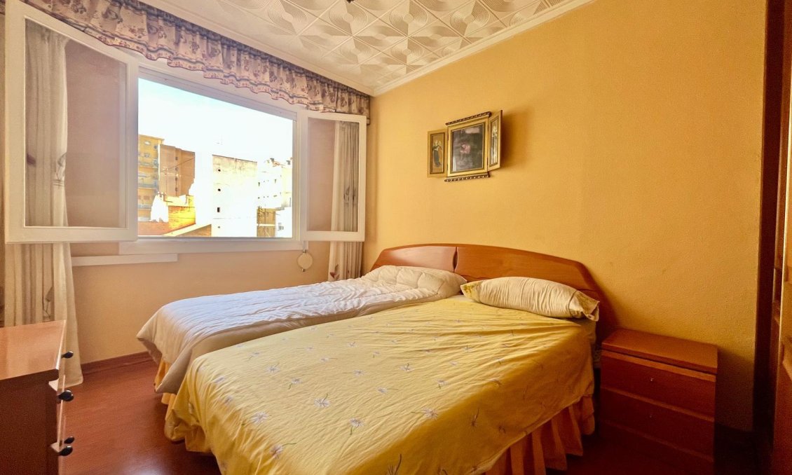 Wiederverkauf - Wohnung -
Torrevieja - Centro