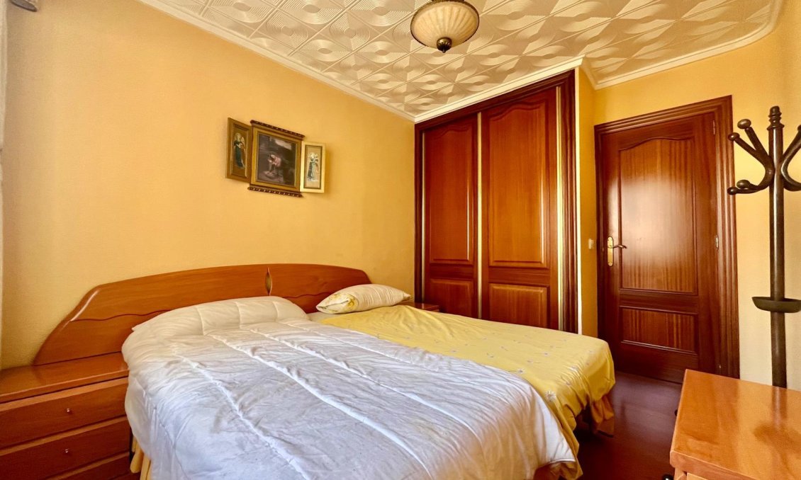 Wiederverkauf - Wohnung -
Torrevieja - Centro